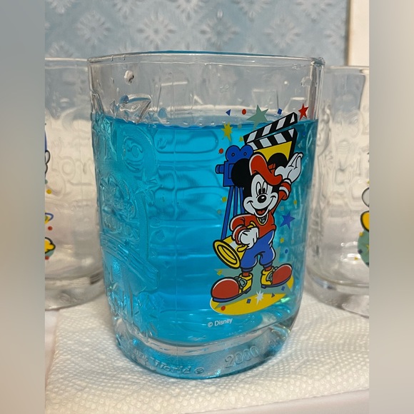 Vintage McDonald’s World 2000 Millennium Celebration Glasses set of 3 - Picture 11 of 17
